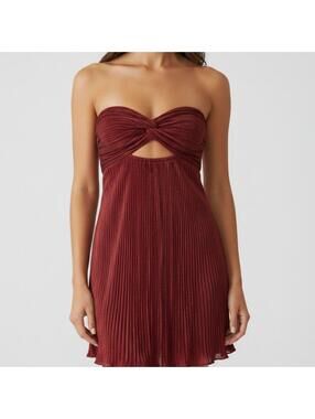 Hello Molly Women's Red Strapless Pleated Mini Dress with Twist Front - New with